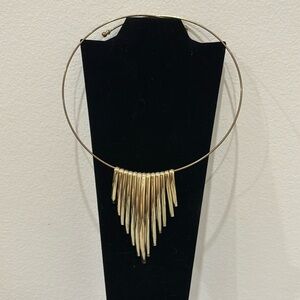 Gold coloured chocker